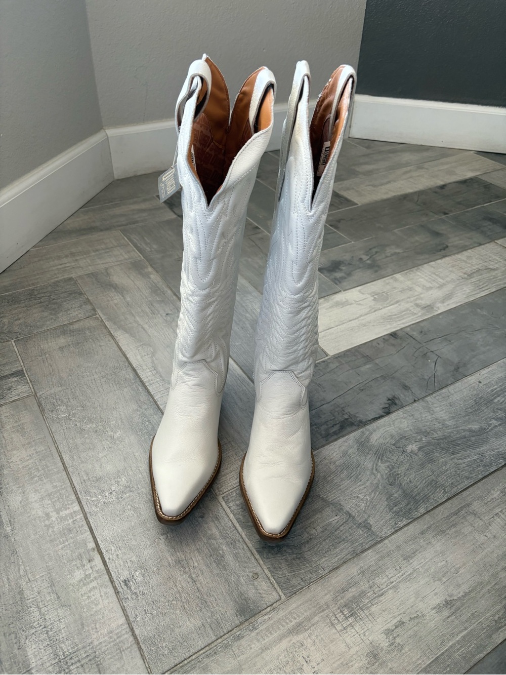 DINGO Women’s Raisin Kane Western White Boots Sz 9 - Picture 6 of 16